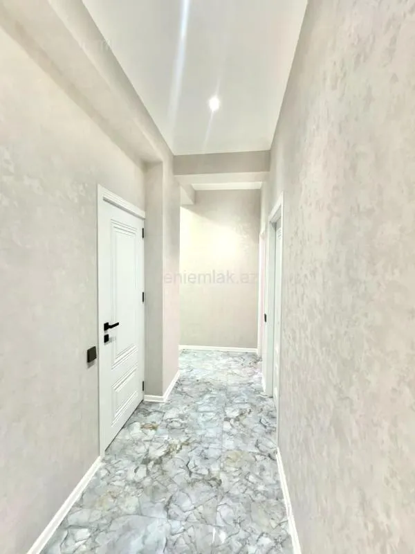 Satılır 2 otaqlı yeni tikili 85 m²