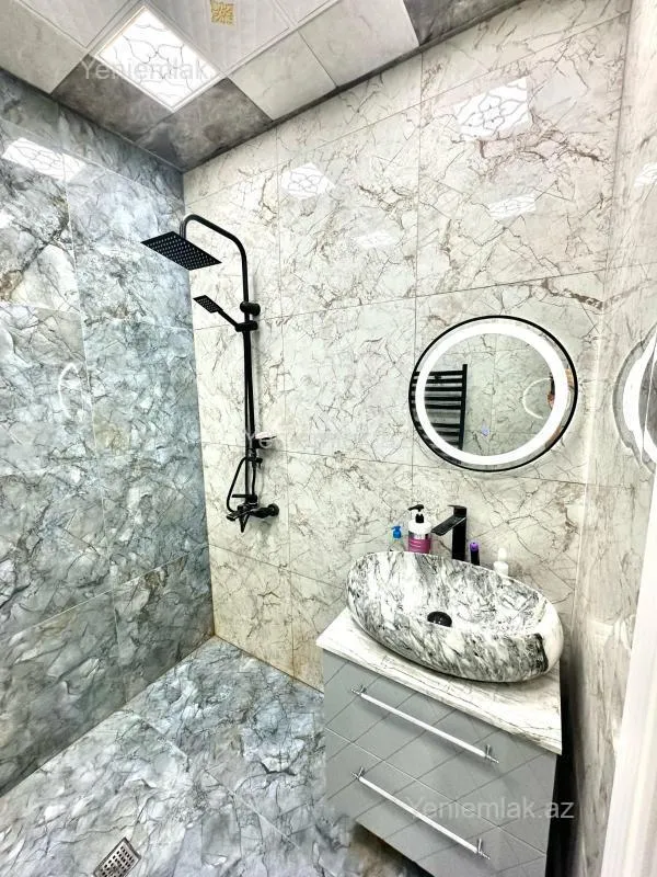 Satılır 2 otaqlı yeni tikili 85 m²