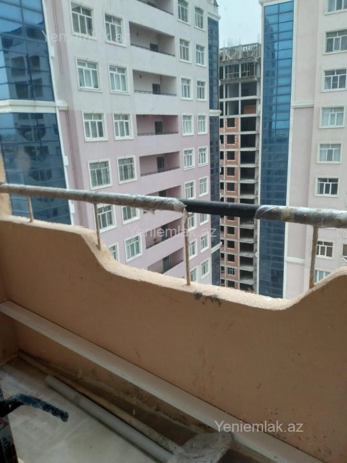 Satılır 2 otaqlı yeni tikili 85 m²