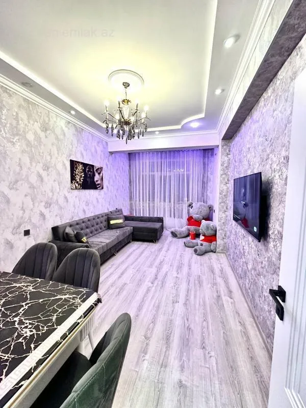 Satılır 2 otaqlı yeni tikili 85 m²