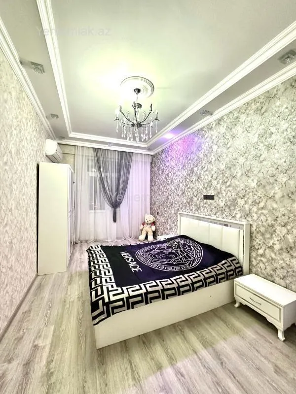 Satılır 2 otaqlı yeni tikili 85 m²