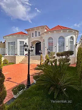 Satılır 5 otaqlı həyət evi 230 m²