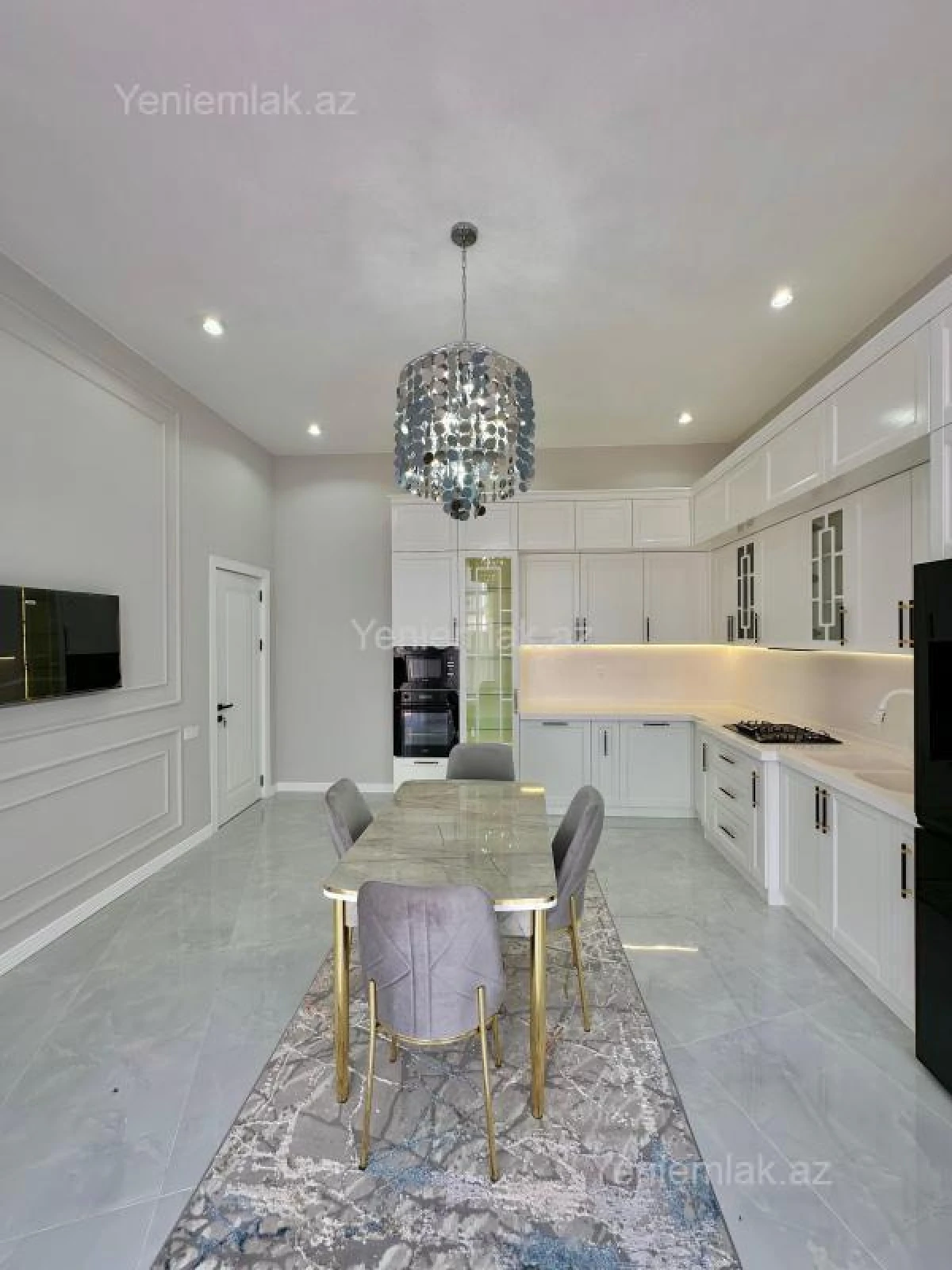 Satılır 5 otaqlı həyət evi 230 m²