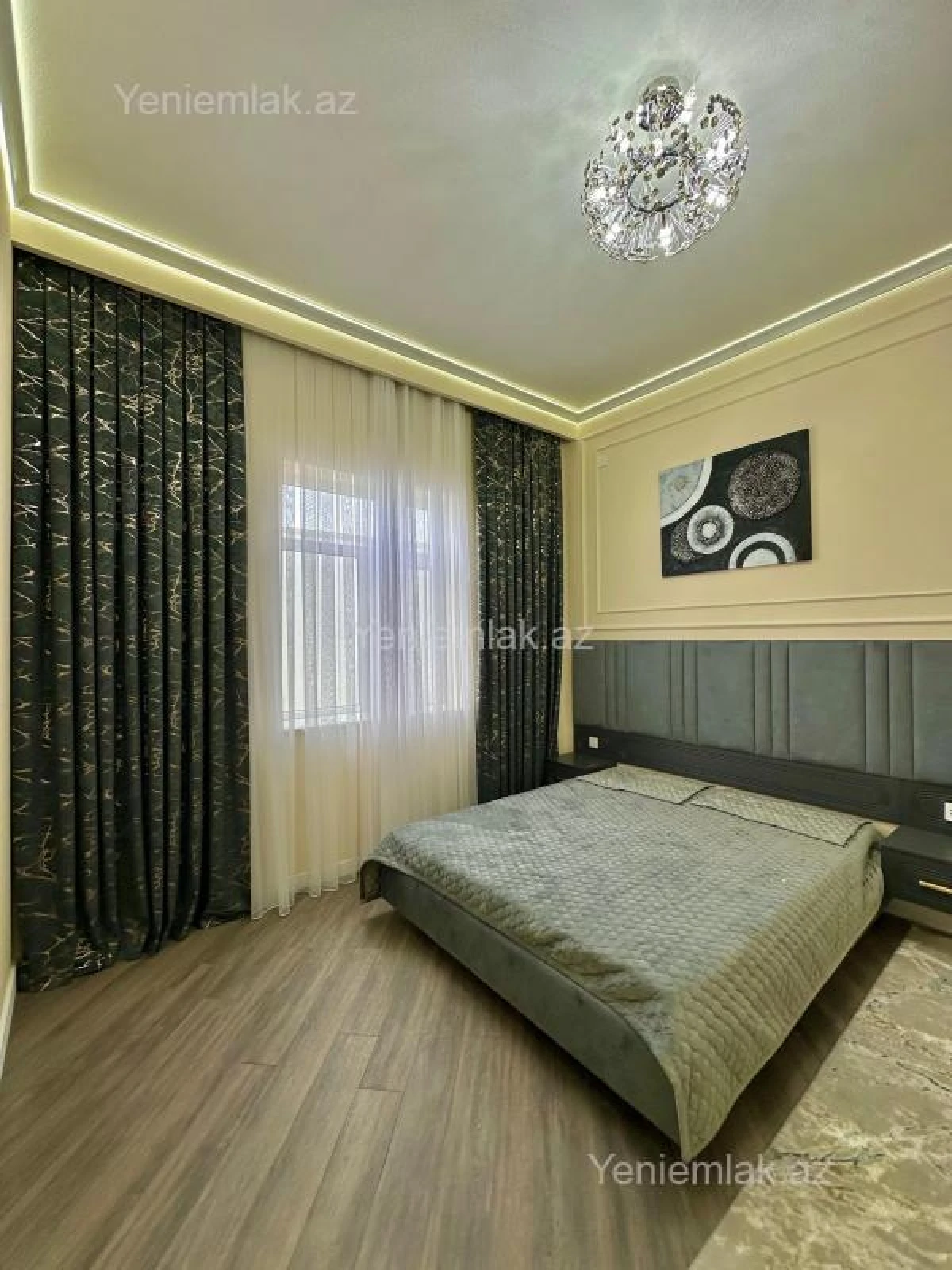 Satılır 5 otaqlı həyət evi 230 m²