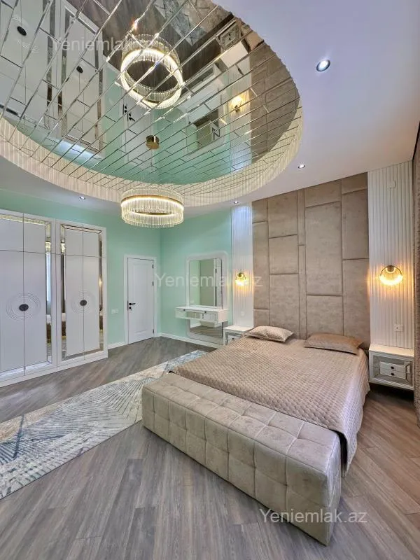 Satılır 5 otaqlı həyət evi 230 m²