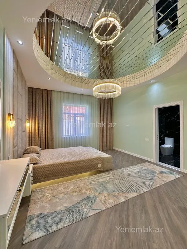 Satılır 5 otaqlı həyət evi 230 m²