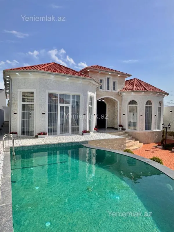 Satılır 5 otaqlı həyət evi 230 m²