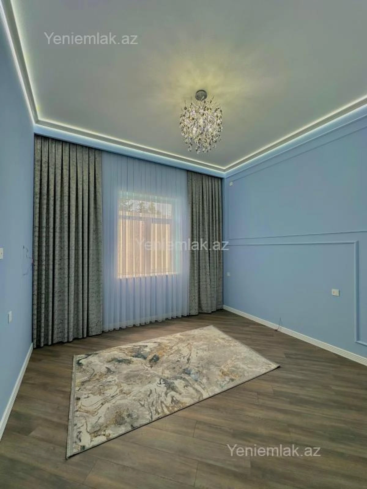 Satılır 5 otaqlı həyət evi 230 m²