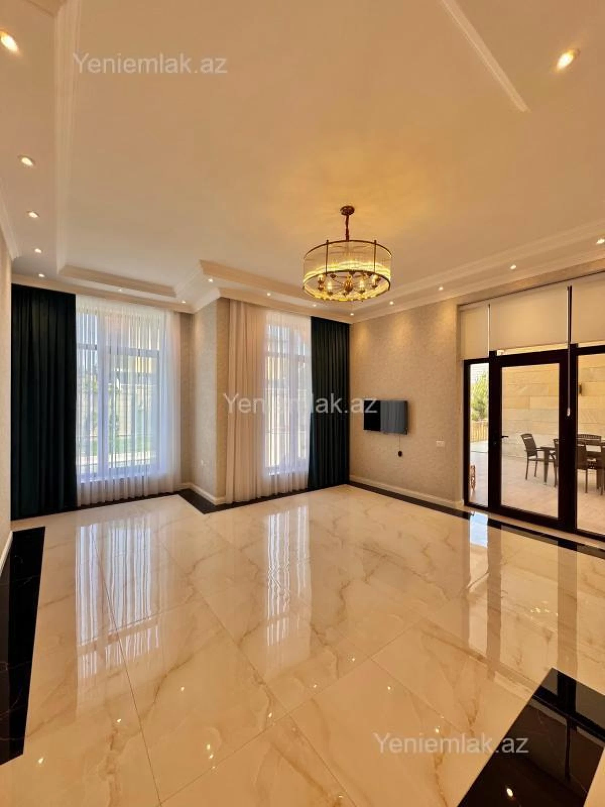 Satılır 4 otaqlı həyət evi 600 m²