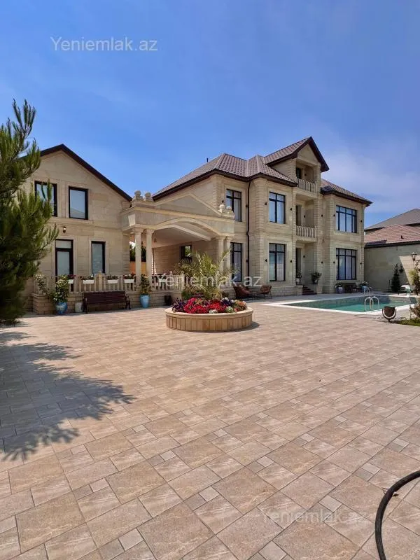 Satılır 4 otaqlı həyət evi 600 m²