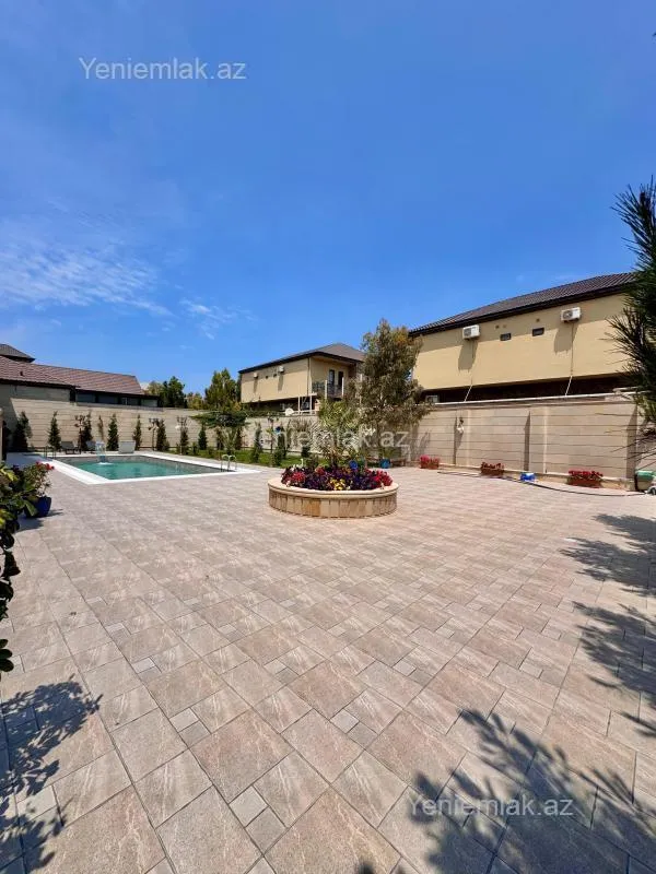 Satılır 4 otaqlı həyət evi 600 m²