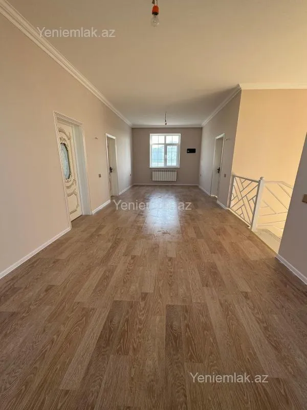 Satılır 7 otaqlı həyət evi 192 m²