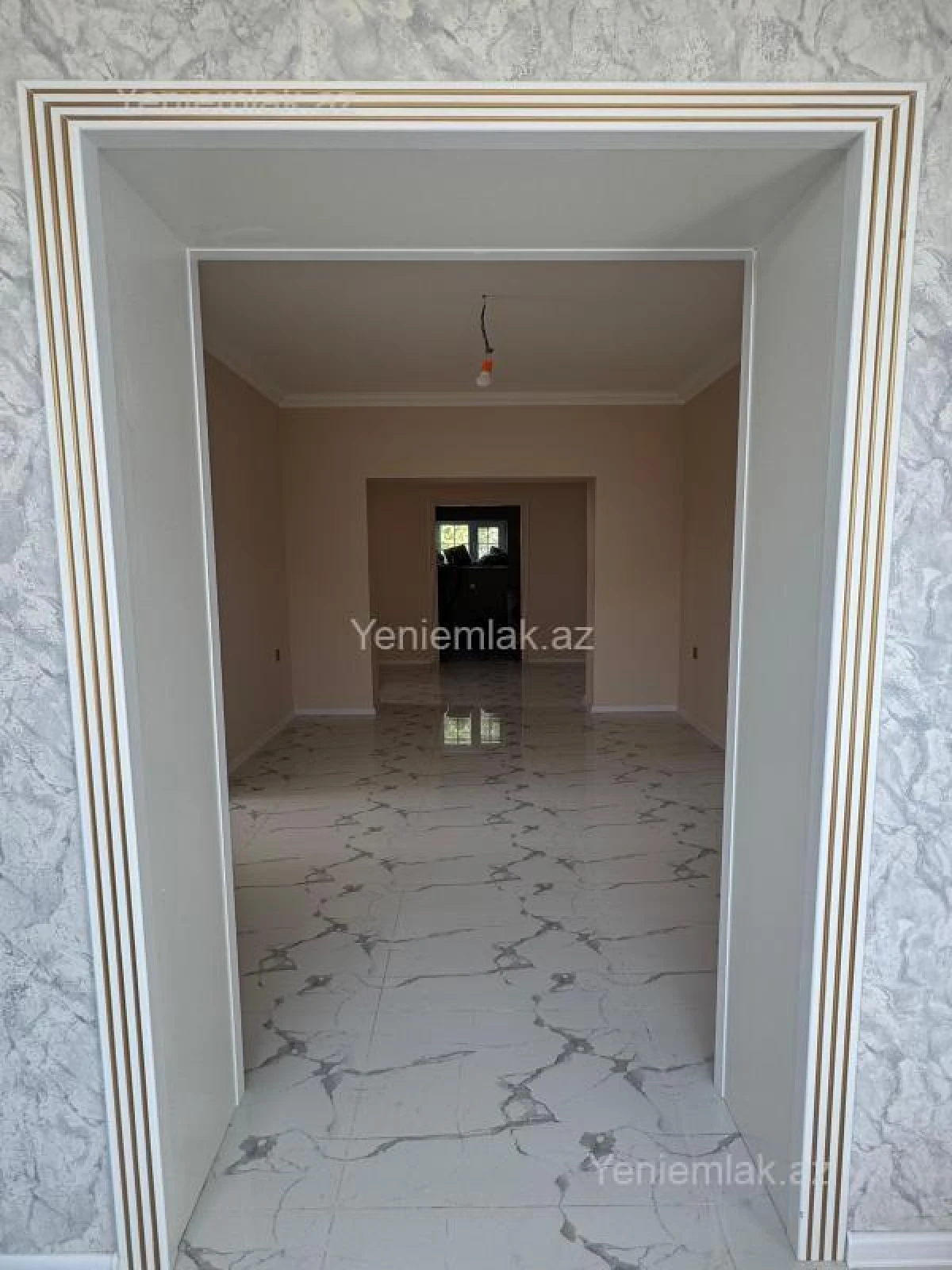 Satılır 7 otaqlı həyət evi 192 m²