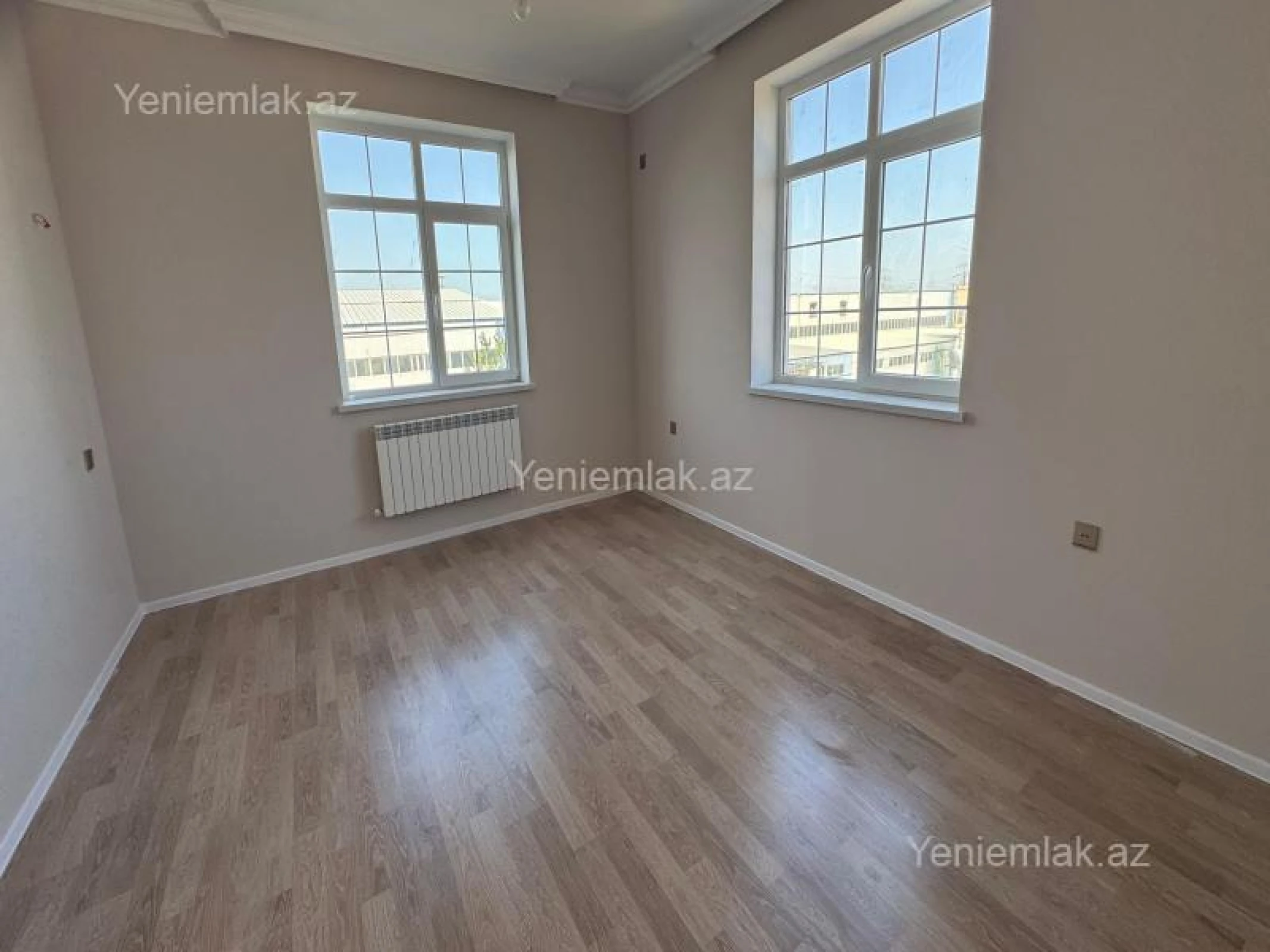 Satılır 7 otaqlı həyət evi 192 m²