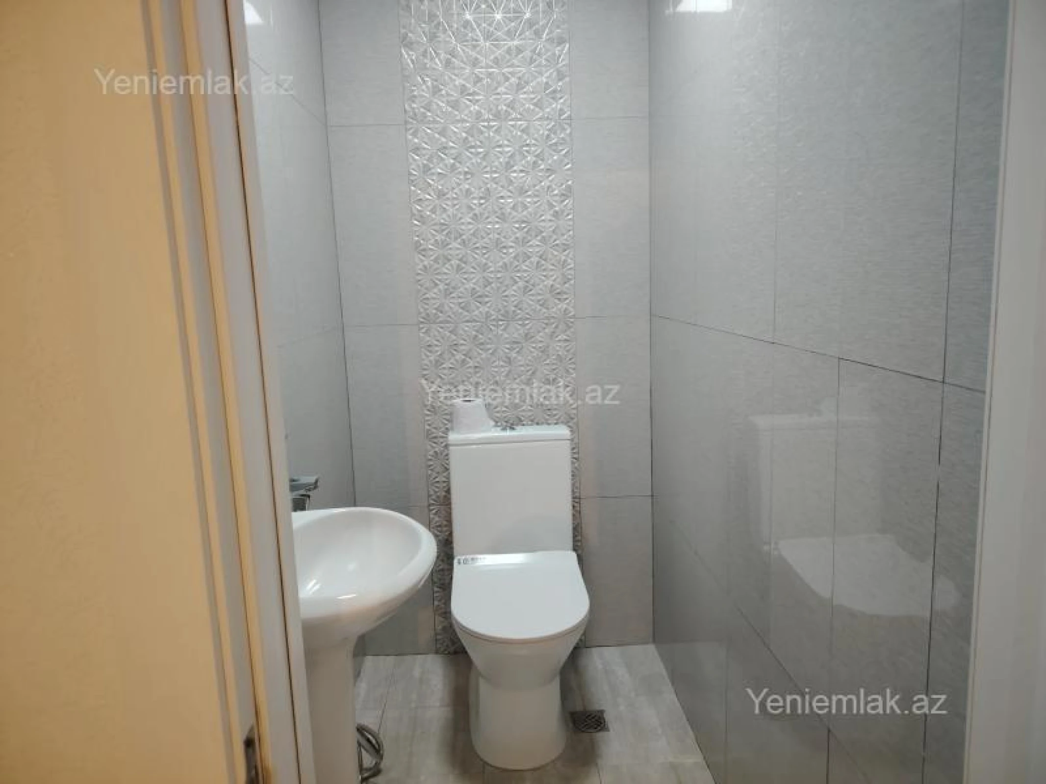Satılır 3 otaqlı yeni tikili 74 m²