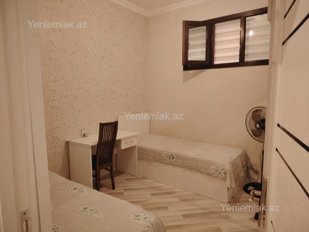 Satılır 3 otaqlı yeni tikili 74 m²