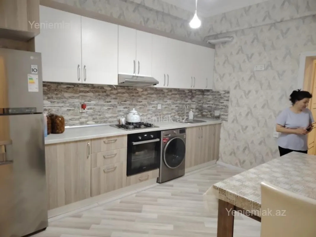 Satılır 3 otaqlı yeni tikili 74 m²