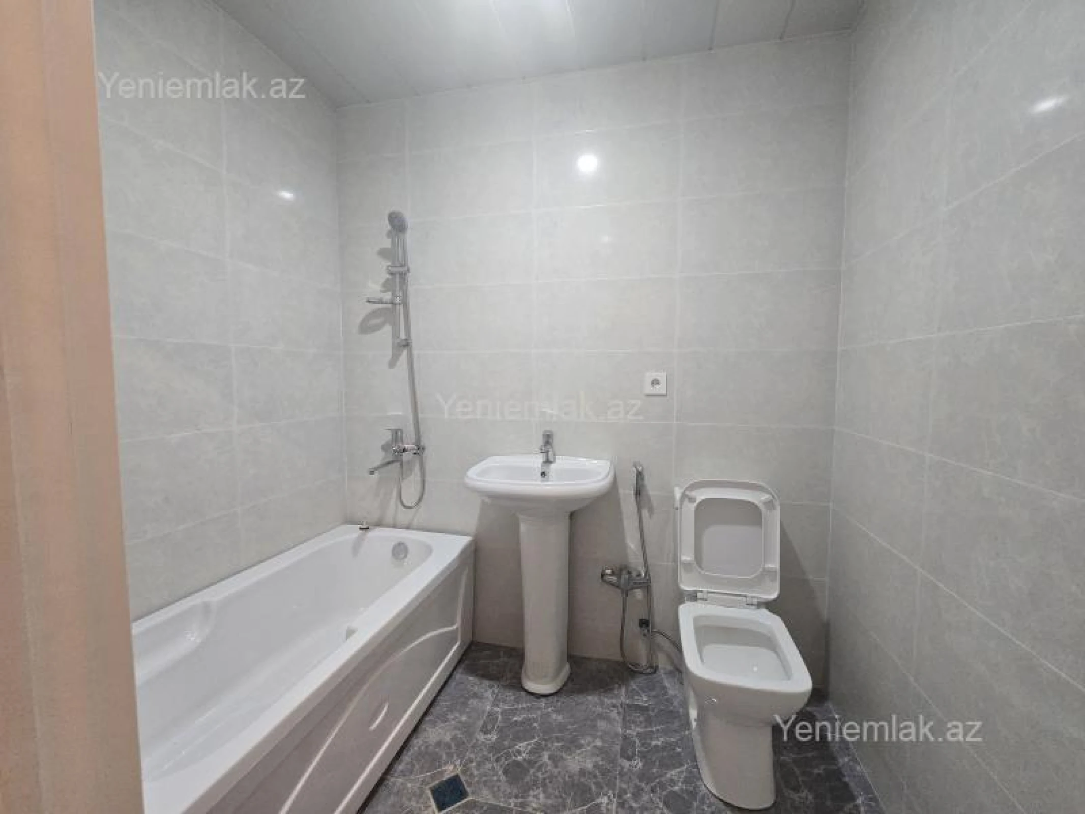 Satılır 4 otaqlı yeni tikili 112 m²