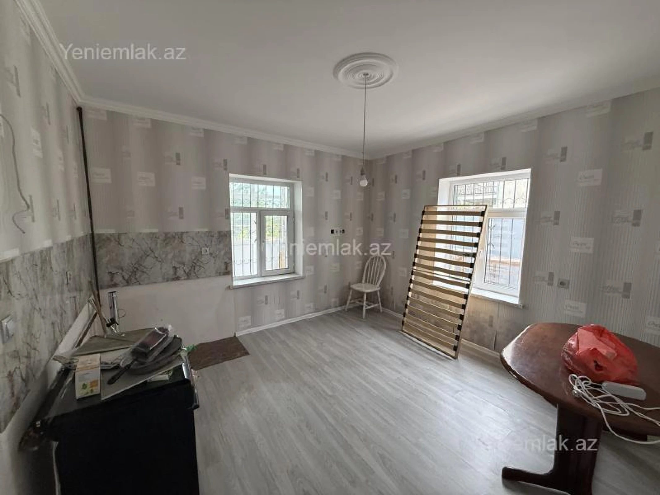 Satılır 6 otaqlı həyət evi 200 m²