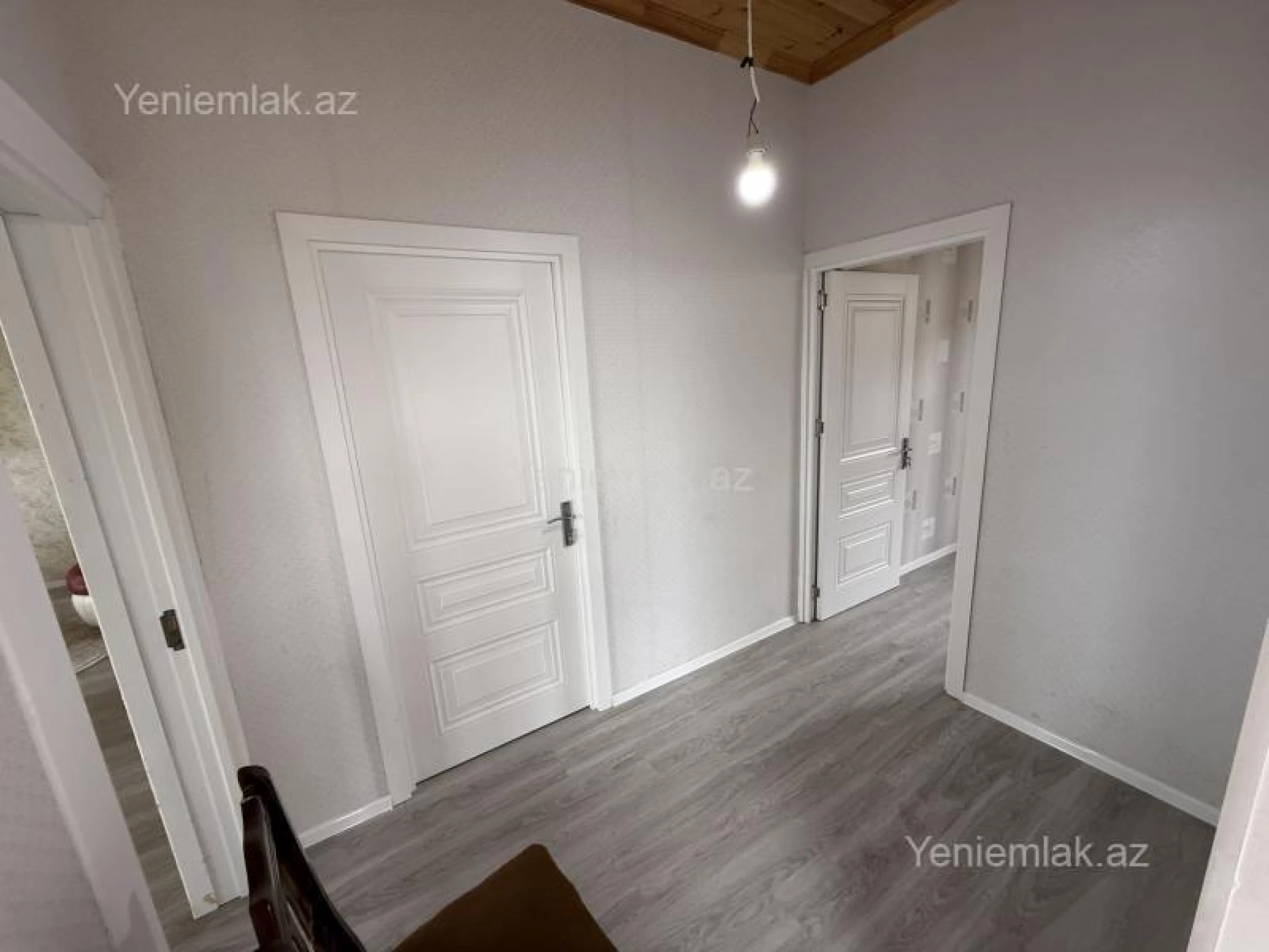 Satılır 6 otaqlı həyət evi 200 m²