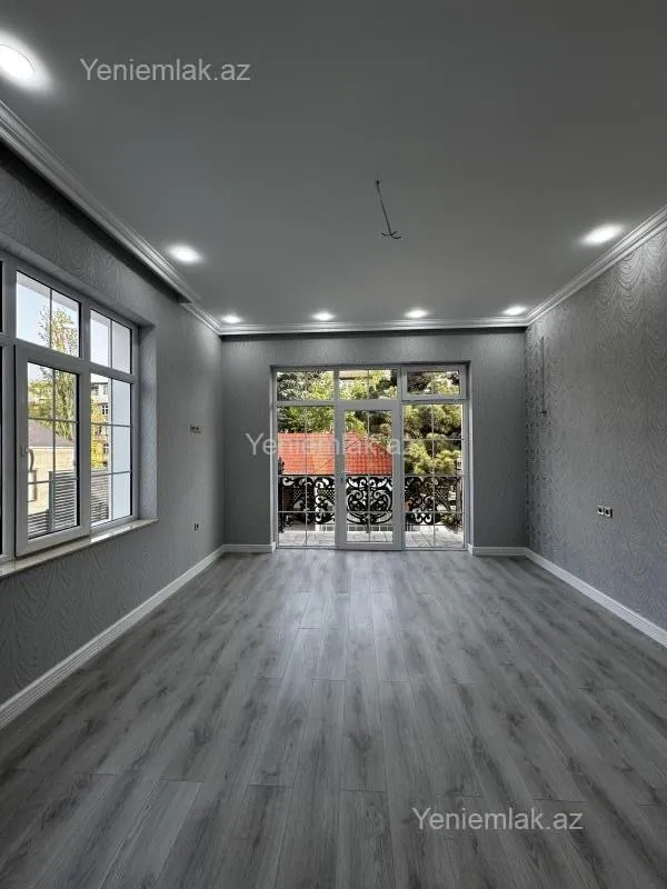 Satılır 6 otaqlı həyət evi 360 m²