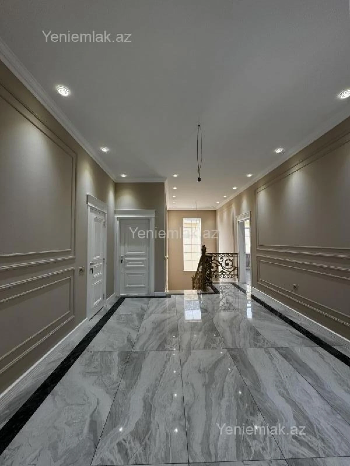 Satılır 6 otaqlı həyət evi 360 m²