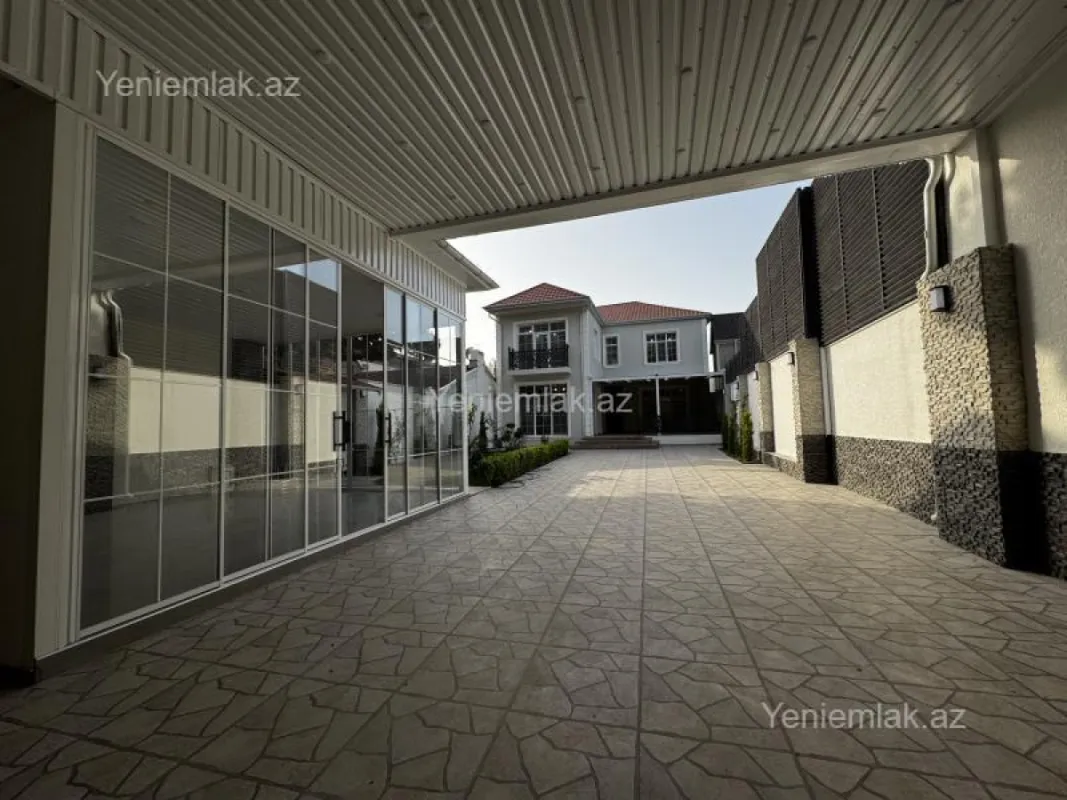 Satılır 6 otaqlı həyət evi 360 m²