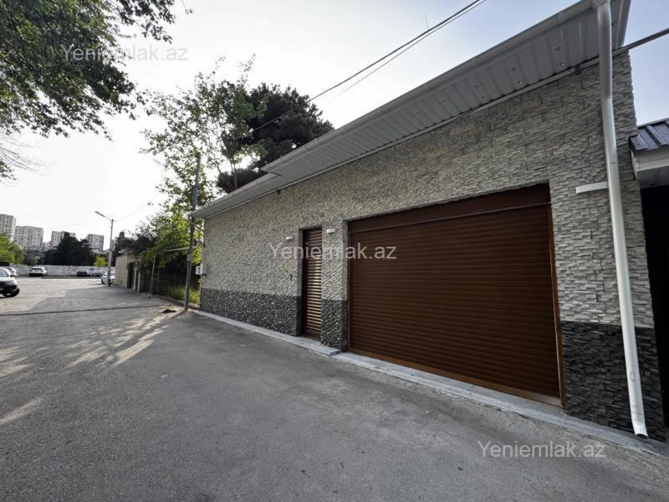 Satılır 6 otaqlı həyət evi 360 m²