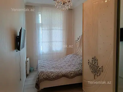 Satılır 3 otaqlı köhnə tikili 72 m²