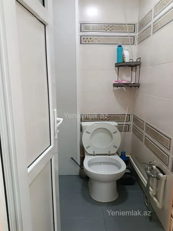 Satılır 3 otaqlı köhnə tikili 72 m²