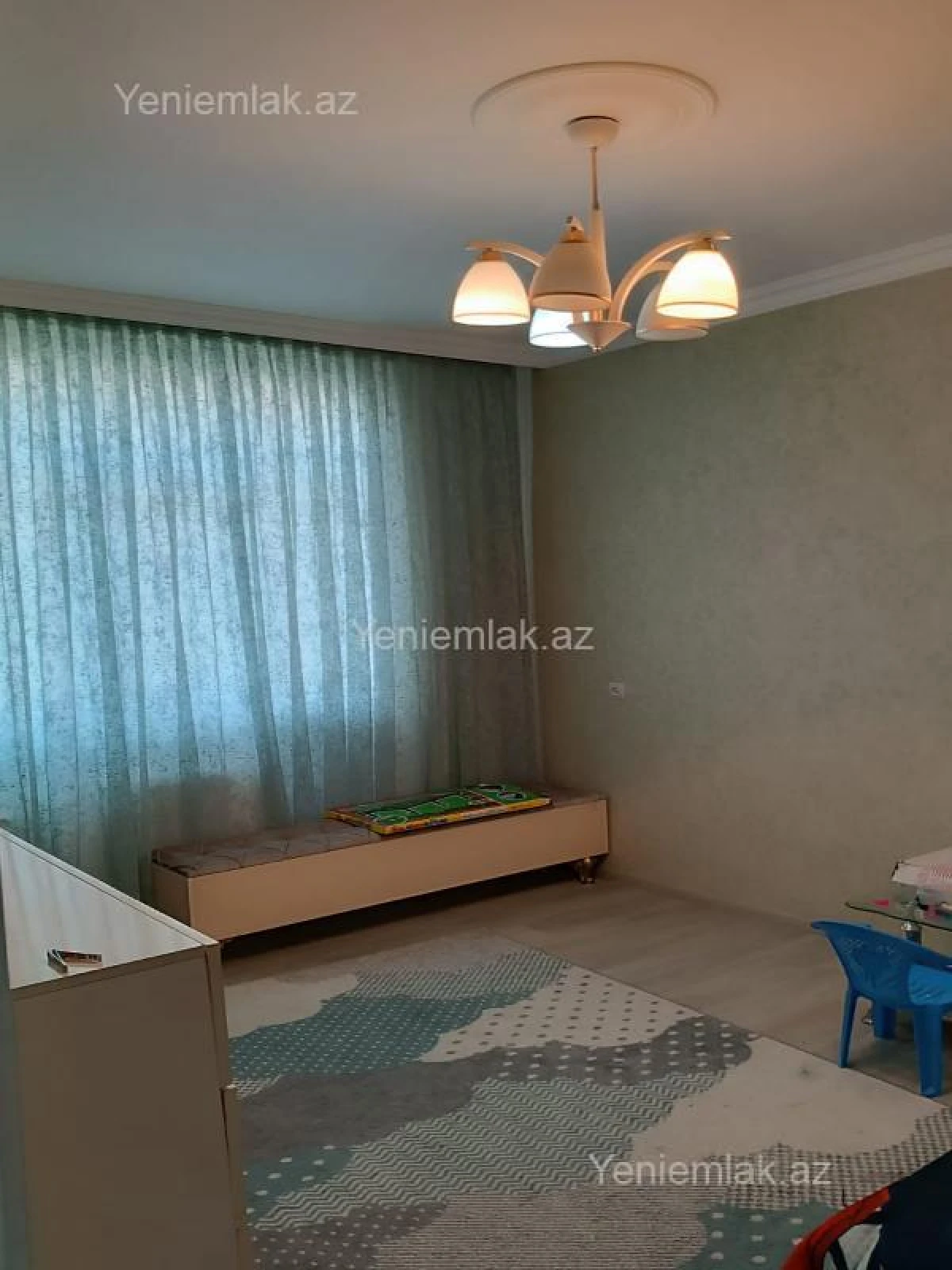 Satılır 3 otaqlı köhnə tikili 72 m²