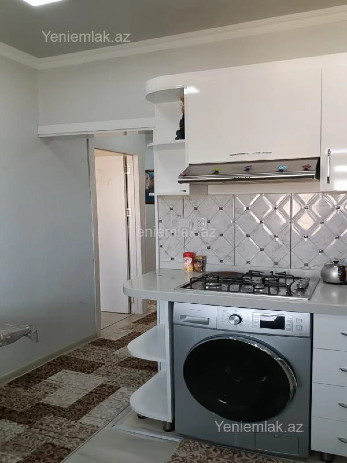 Satılır 3 otaqlı köhnə tikili 72 m²
