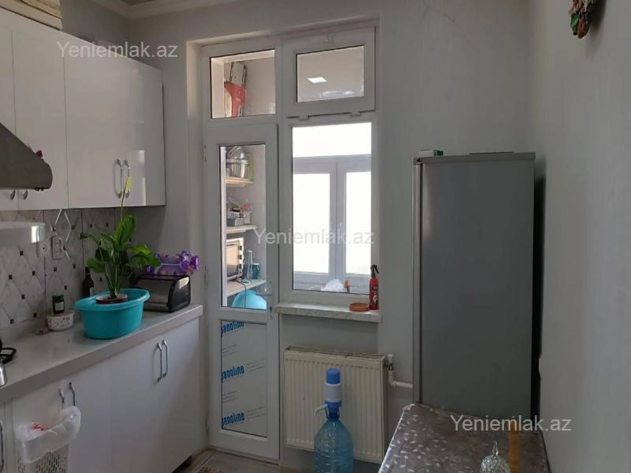 Satılır 3 otaqlı köhnə tikili 72 m²