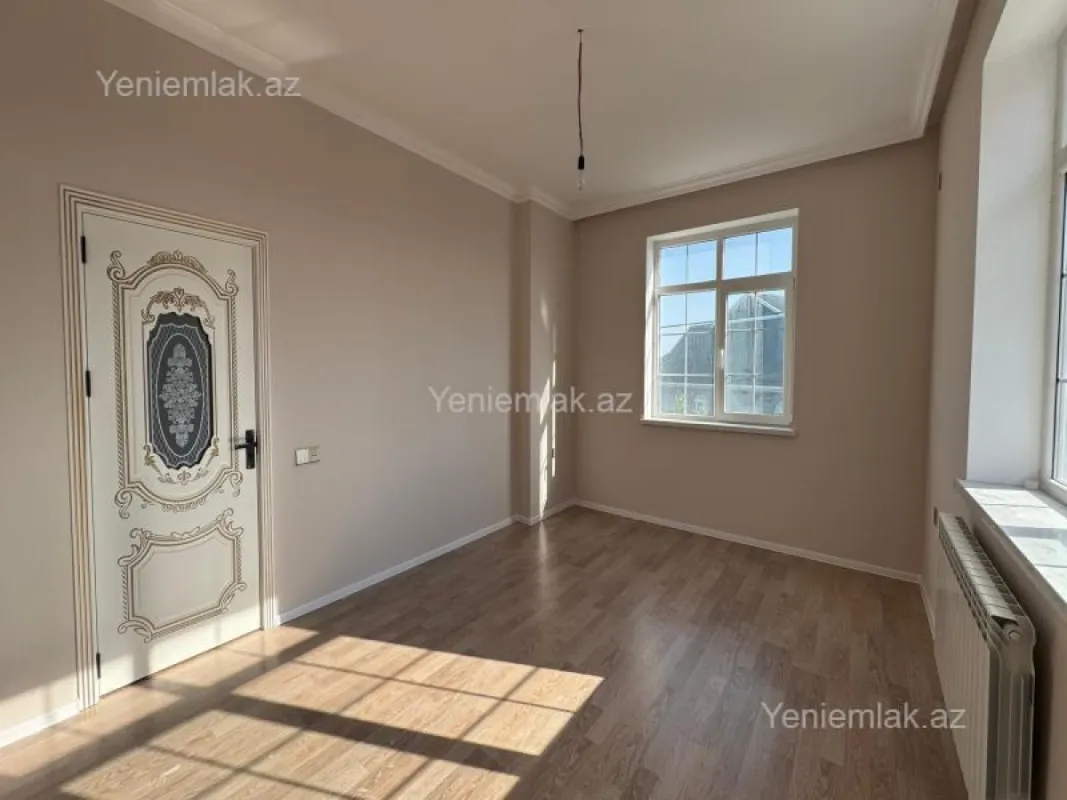 Satılır 5 otaqlı həyət evi 190 m²
