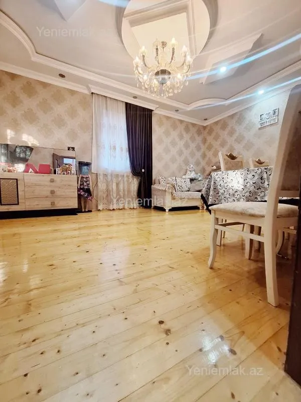 Satılır 4 otaqlı həyət evi 140 m²