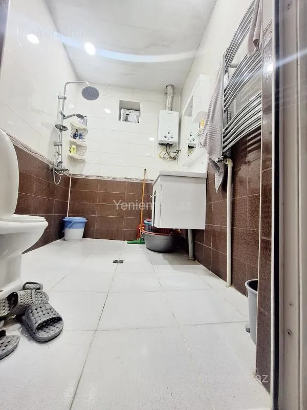 Satılır 4 otaqlı həyət evi 140 m²