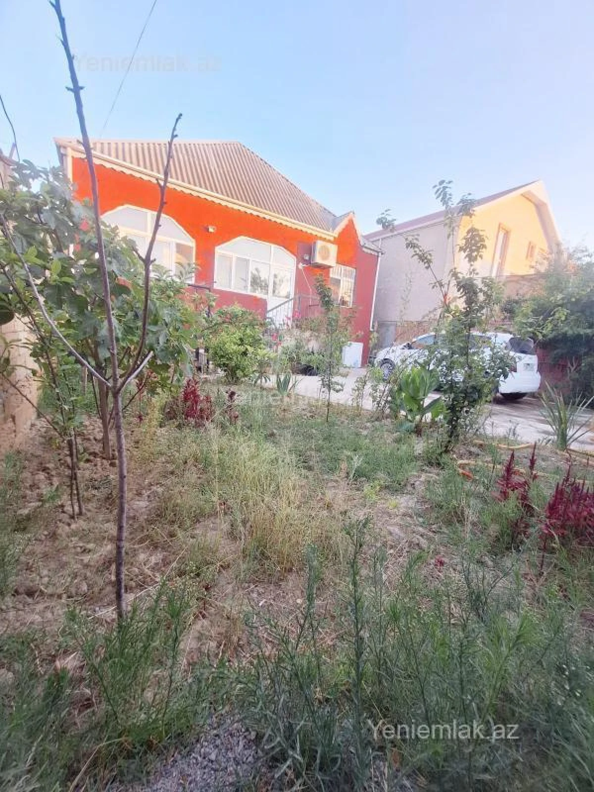 Satılır 4 otaqlı həyət evi 140 m²