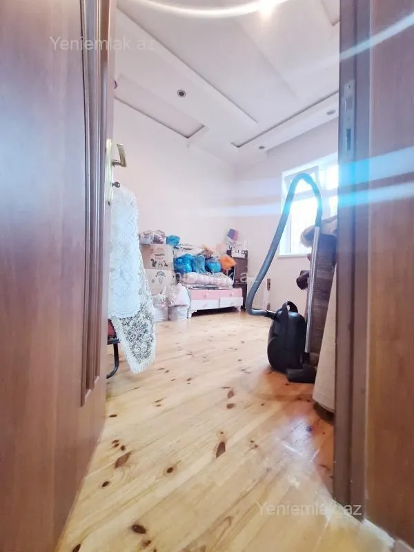 Satılır 4 otaqlı həyət evi 140 m²