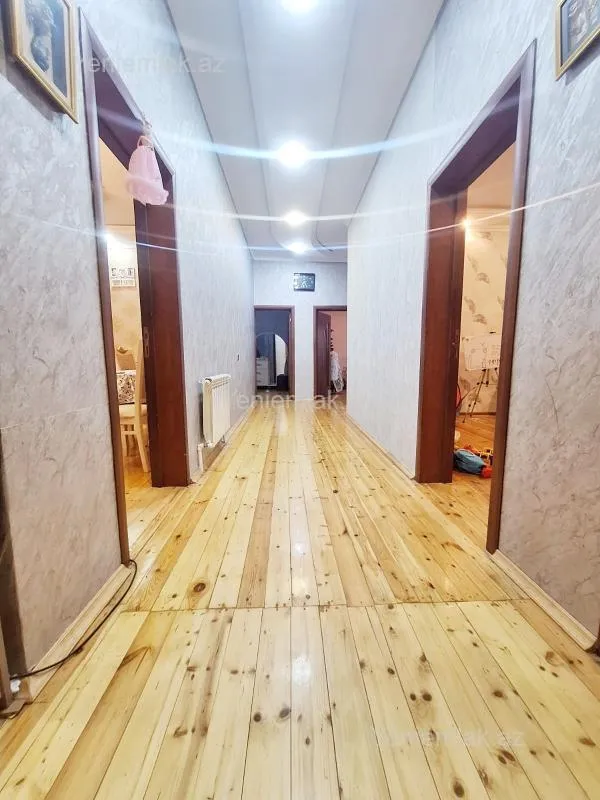 Satılır 4 otaqlı həyət evi 140 m²