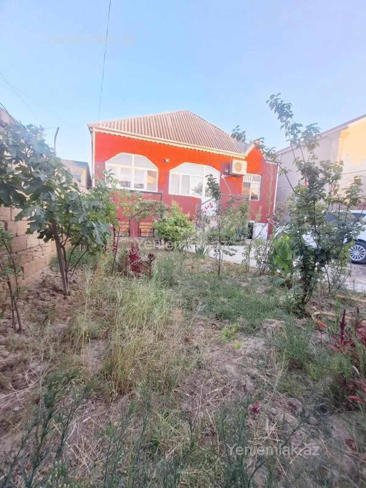 Satılır 4 otaqlı həyət evi 140 m²