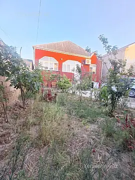 Satılır 4 otaqlı həyət evi 140 m²