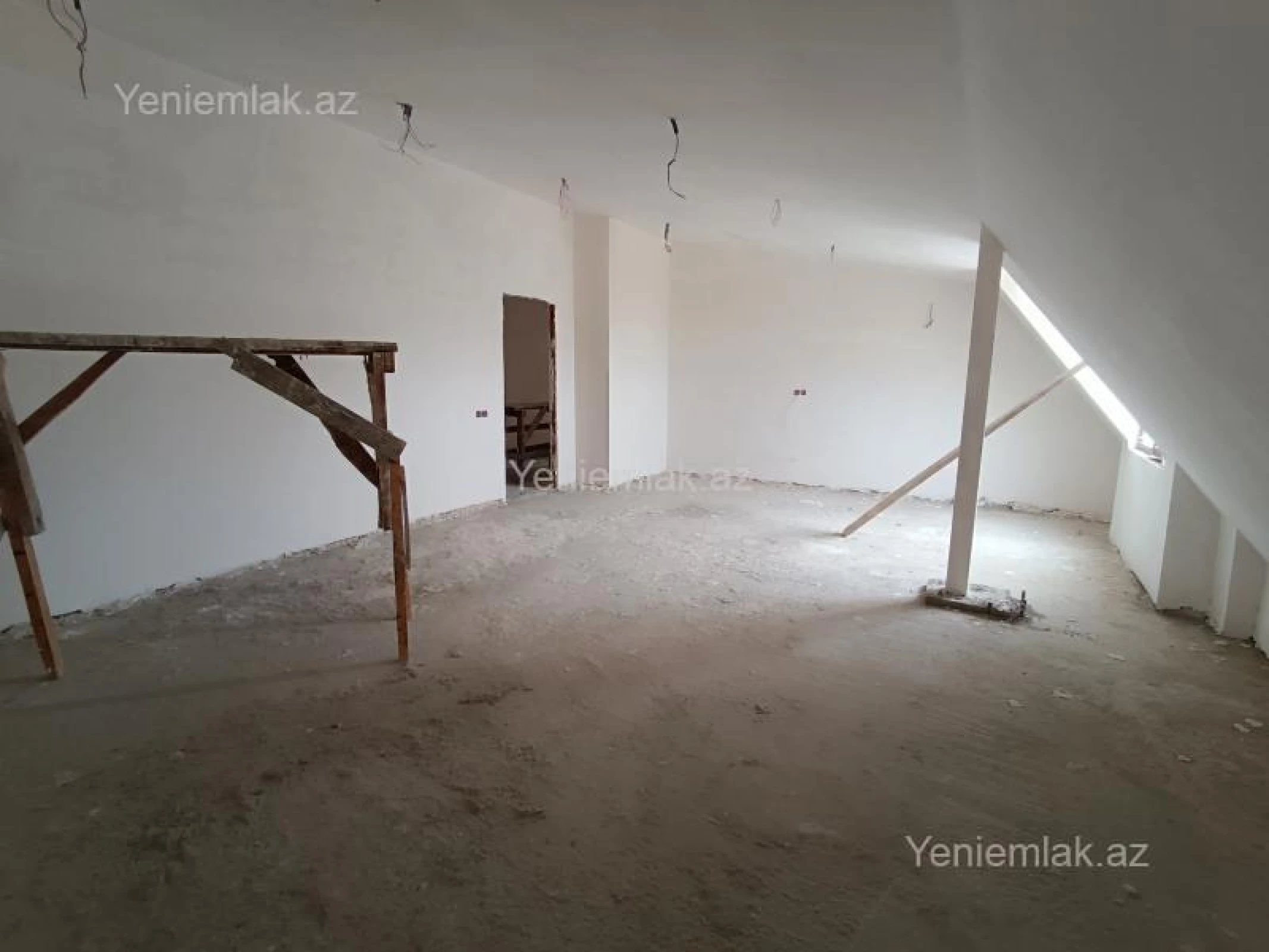 Satılır 3 otaqlı yeni tikili 165 m²
