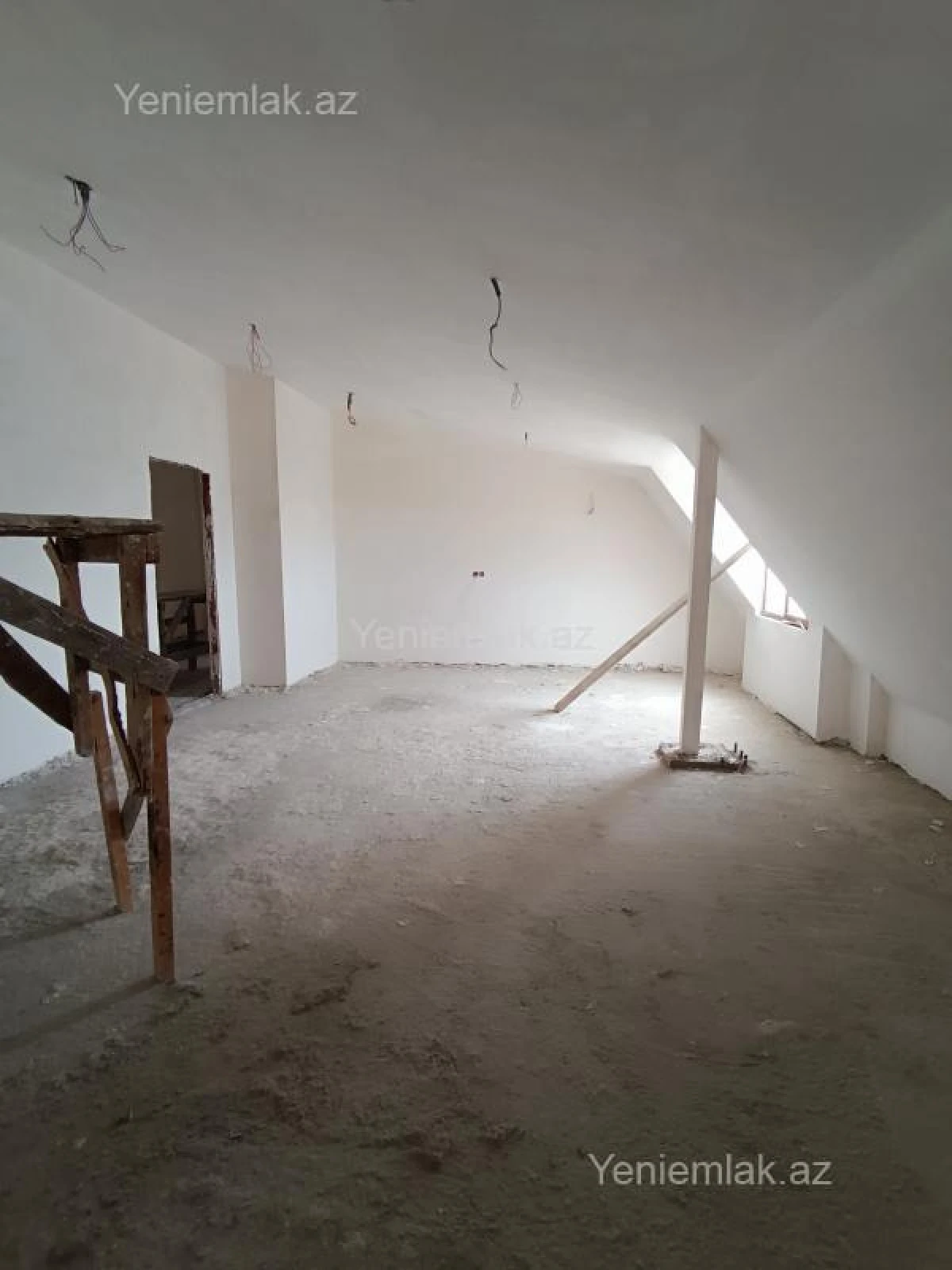 Satılır 3 otaqlı yeni tikili 165 m²