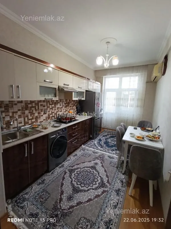Satılır 3 otaqlı yeni tikili 87 m²