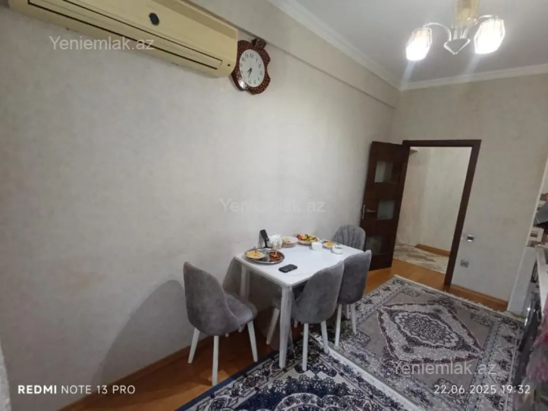 Satılır 3 otaqlı yeni tikili 87 m²