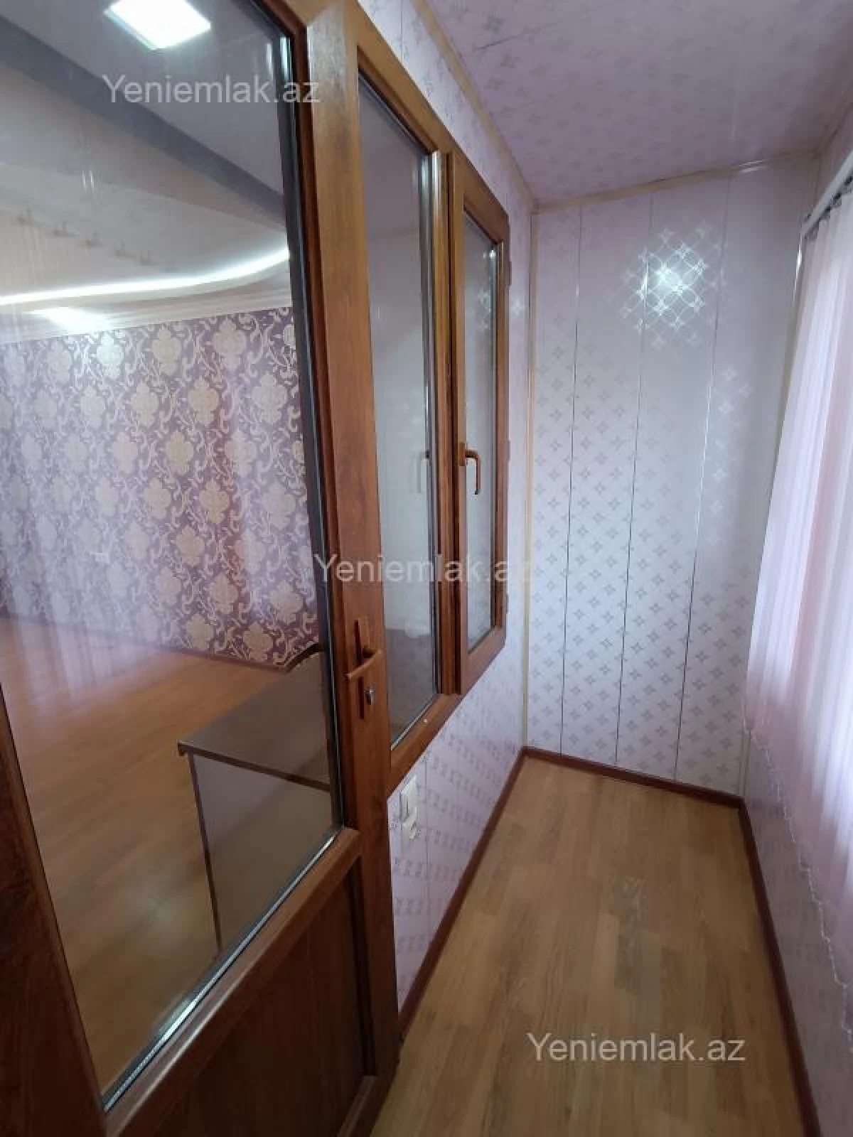 Satılır 4 otaqlı köhnə tikili 85 m²