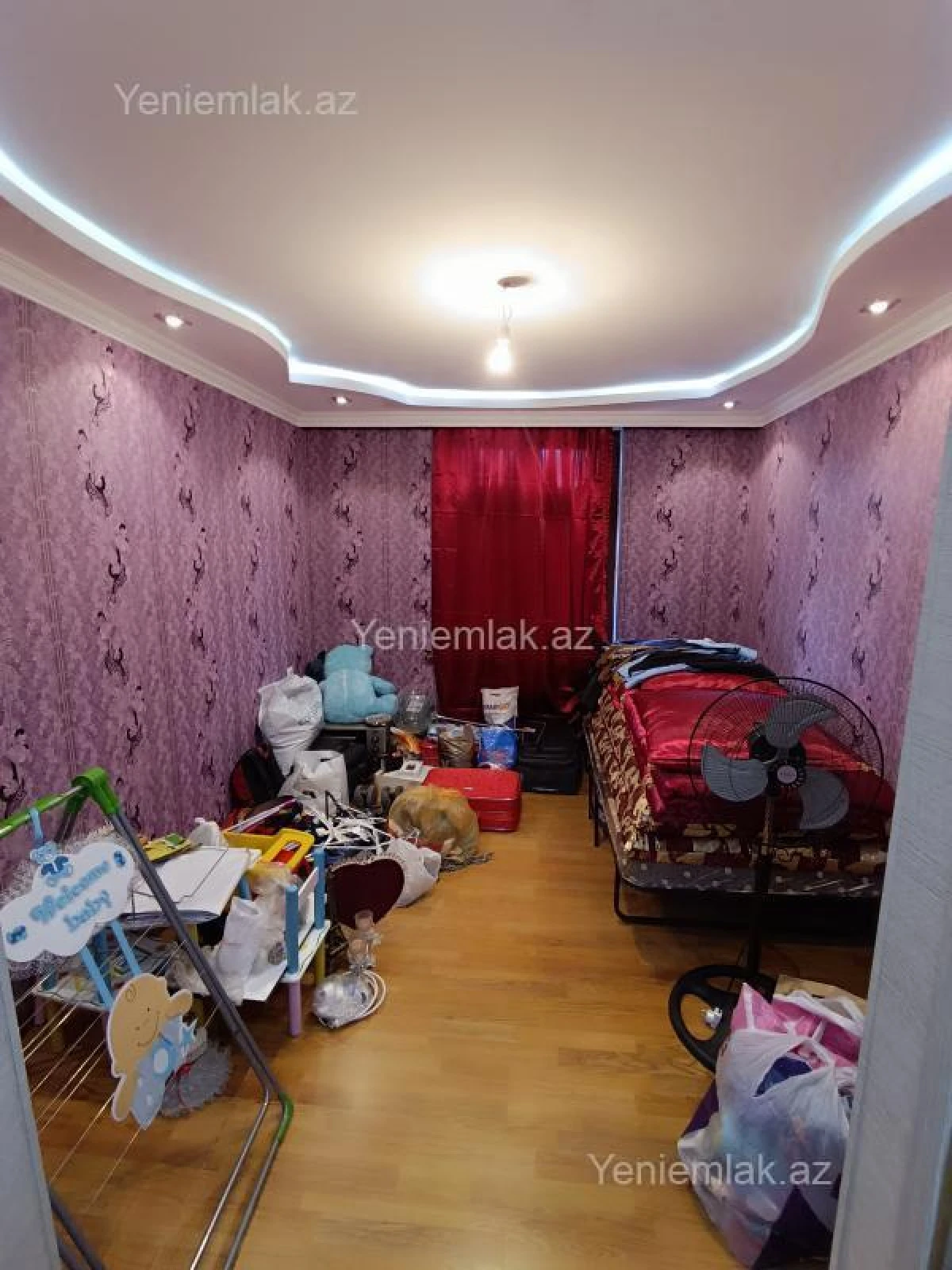 Satılır 4 otaqlı köhnə tikili 85 m²