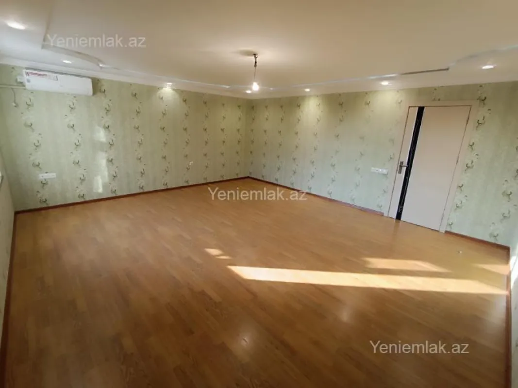 Satılır 4 otaqlı köhnə tikili 85 m²