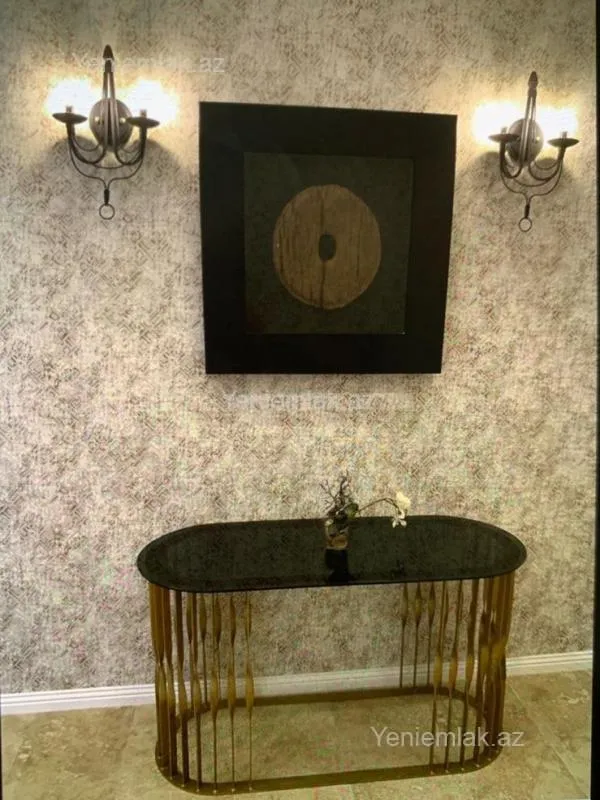 Satılır 6 otaqlı həyət evi 300 m²