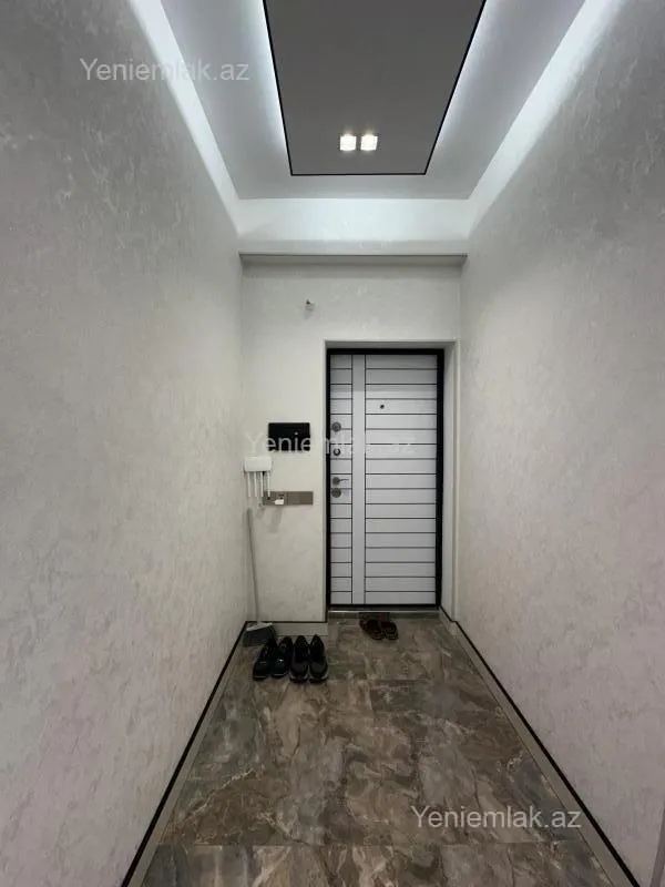Satılır 3 otaqlı yeni tikili 72 m²